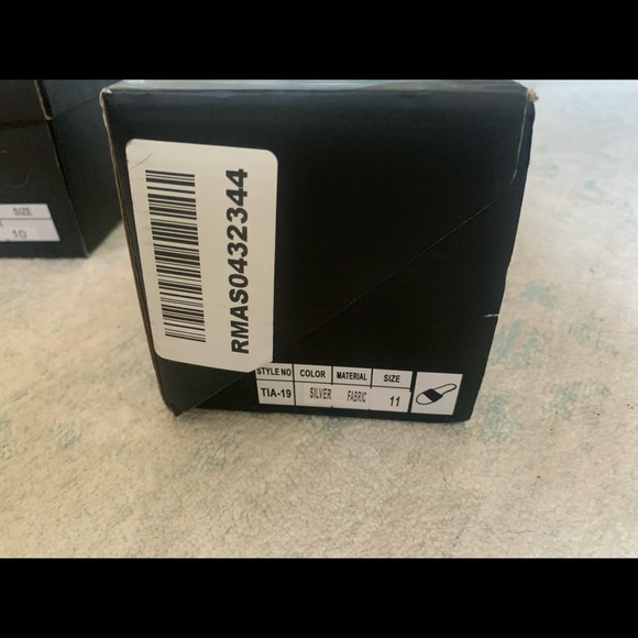 New shoes flip flops sandals slippers - Picture 6 of 7